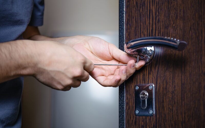 Get reliable services offered by Locksmith Leeds Services