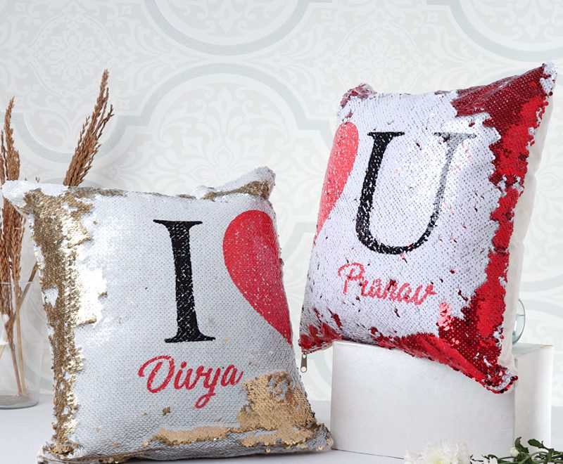 Cushions gifts for travel wife