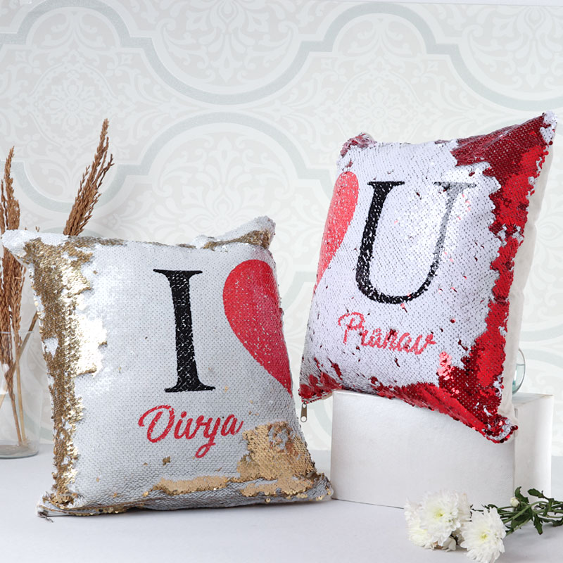 Cushions gifts for travel wife