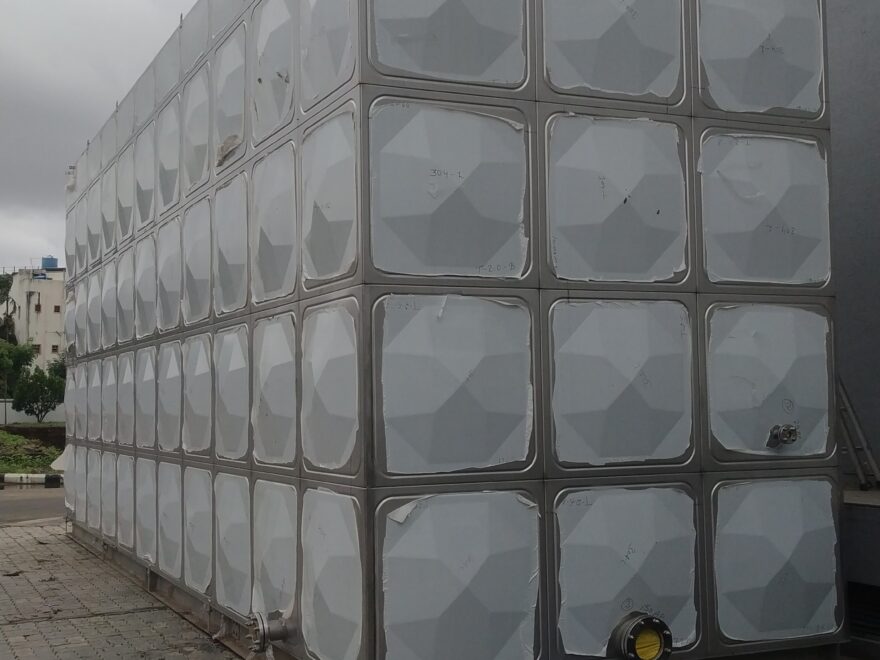 commercial water storage tank