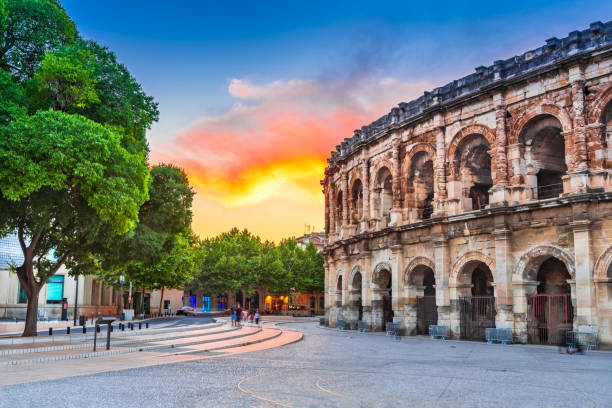 Una guía para encontrar sus vacaciones perfectas en Nimes