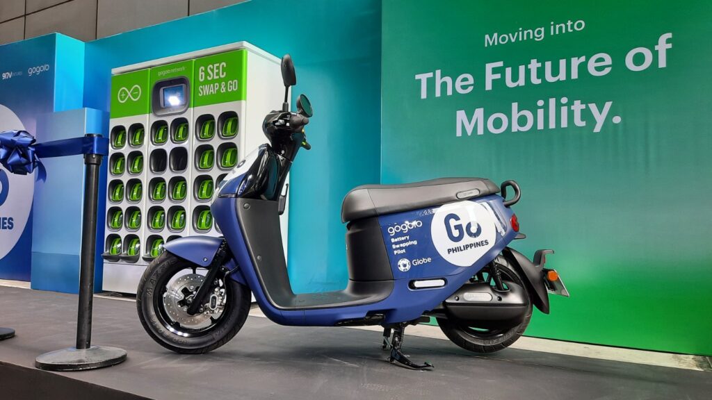 Sana all! 70 Globe employees receive Gogoro smart scooters for pilot run of battery-swapping system