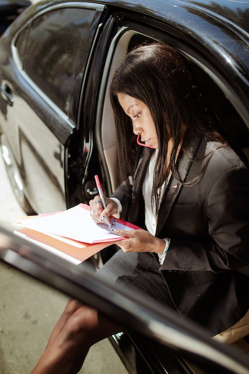 Paperwork You Need to Sell a Vehicle in Vancouver