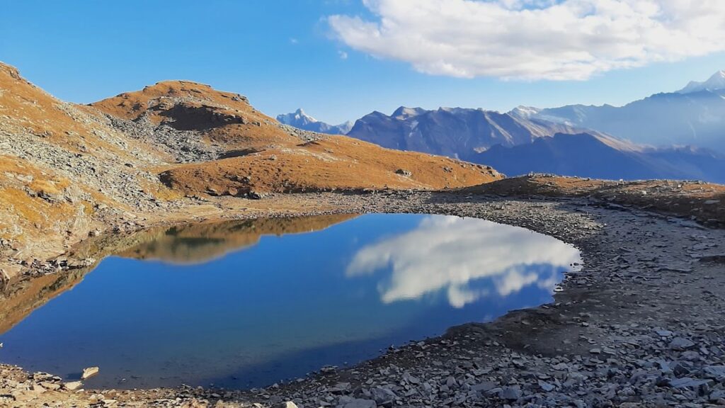 Trekking to the Land of Sleeping Buddha: Sandakphu Adventure