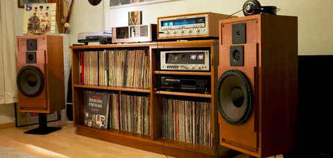 connect wireless speakers to old stereo system