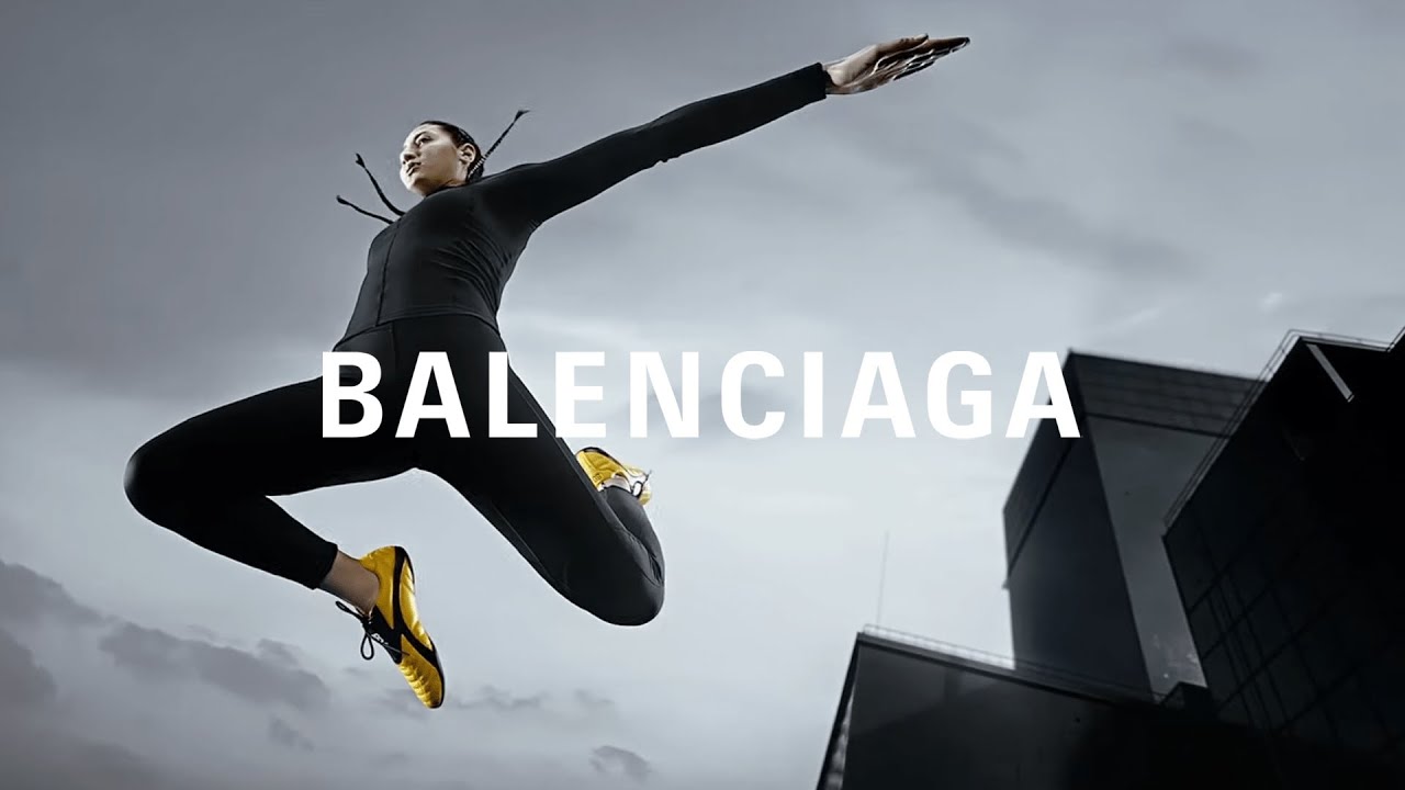 Balenciaga Merchandise: Elevate Your Style with Iconic Fashion Pieces