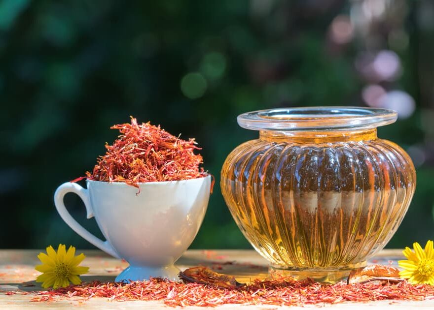 Safflower Oil's Health Benefits and Nutrient Content