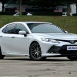 Got a RM 200k budget and don’t need an SUV? The Toyota Camry should be your first pick