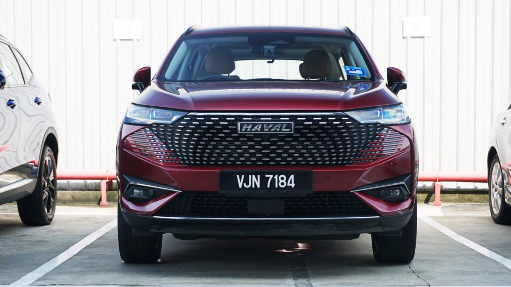 Review: Coming to fight the X70, the 2023 Haval H6 Hybrid leaves positive first impressions