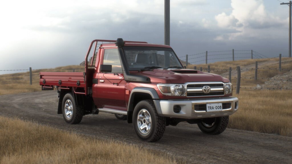 Classic design, modern engine: Toyota Land Cruiser J70 gets new 2.8-liter turbodiesel motor