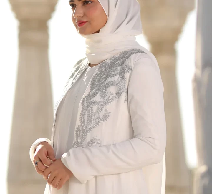 white-embroidered-abaya