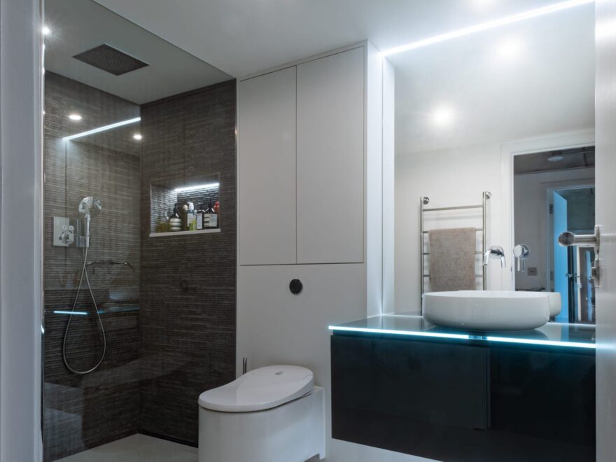 Bathroom Fitters in Ealing