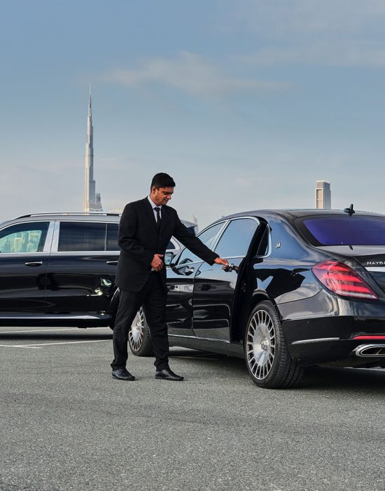 Luxury Car Rental With Driver in Dubai