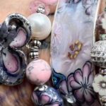 Exploring the Therapeutic Benefits of Wearing a Charm Bracelet