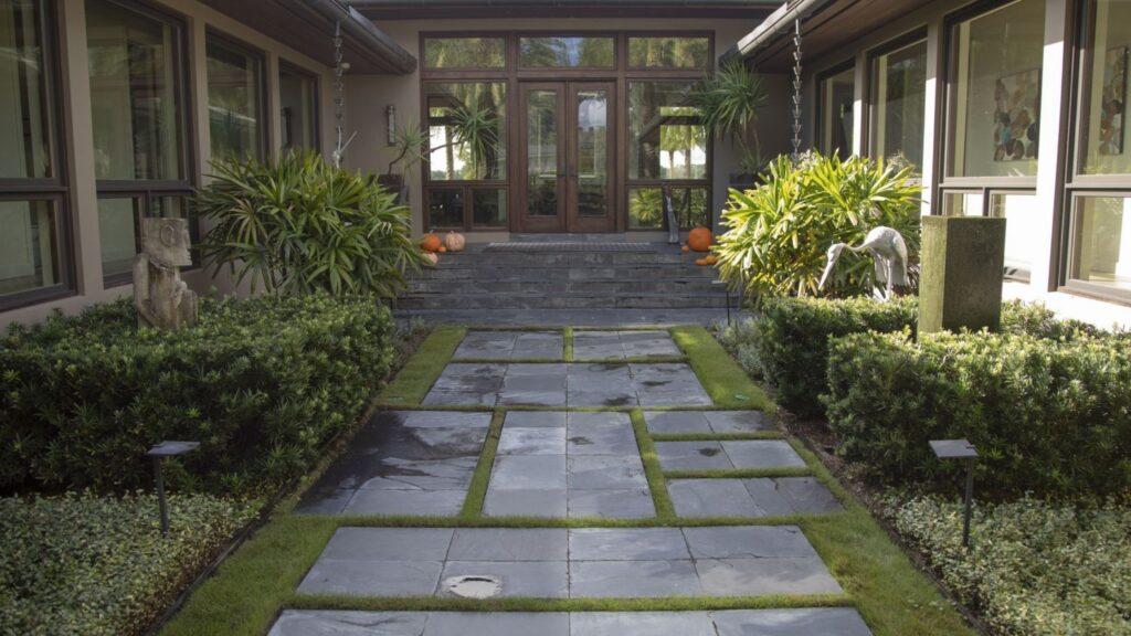 Why Westlake Village Homeowners Are Choosing Pavers for Their Outdoor Spaces