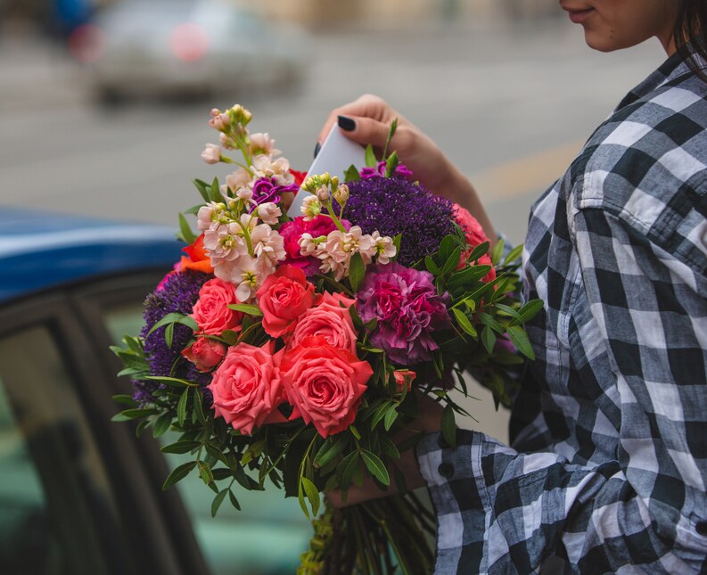 cheap flower delivery Dubai