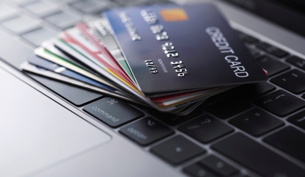 Mastering Credit Cards: A Comprehensive Guide to Navigate the Financial World