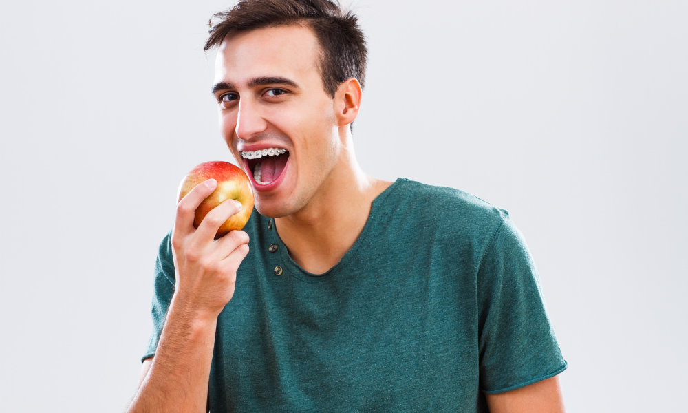 Eating with Dentures