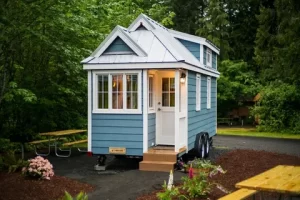 Tiny house