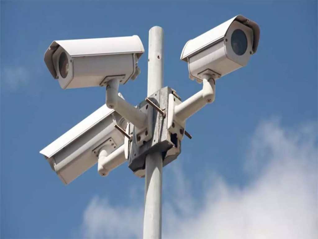 How police personnel in smart cities maintain a hawk-eye vigil