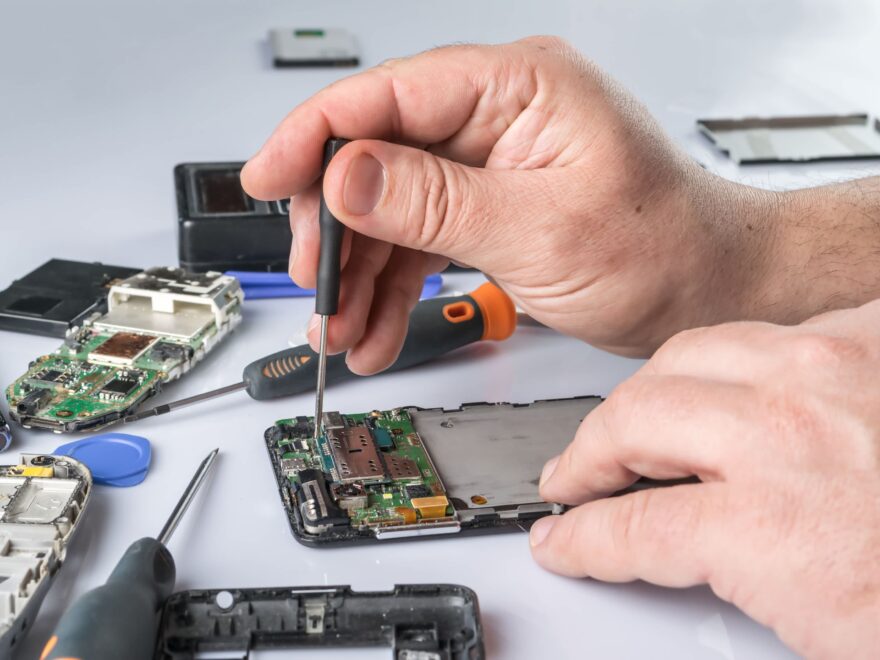 urgent mobile repair services in UAE