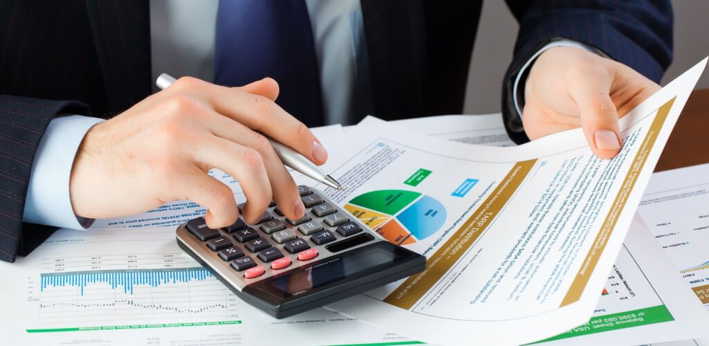 Simplifying Economic Achievement: The Development of Accounting Firms in Dubai