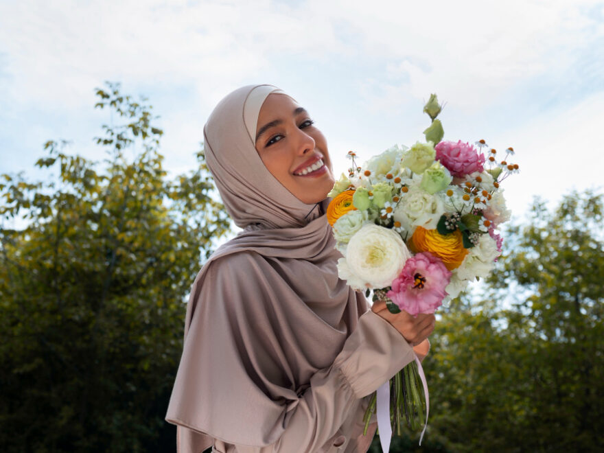 Klassischer Hijab aus Satin