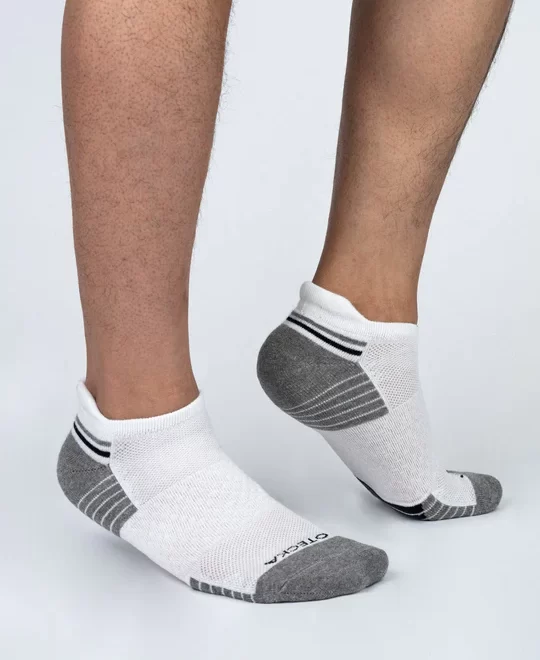 performance ankle socks white