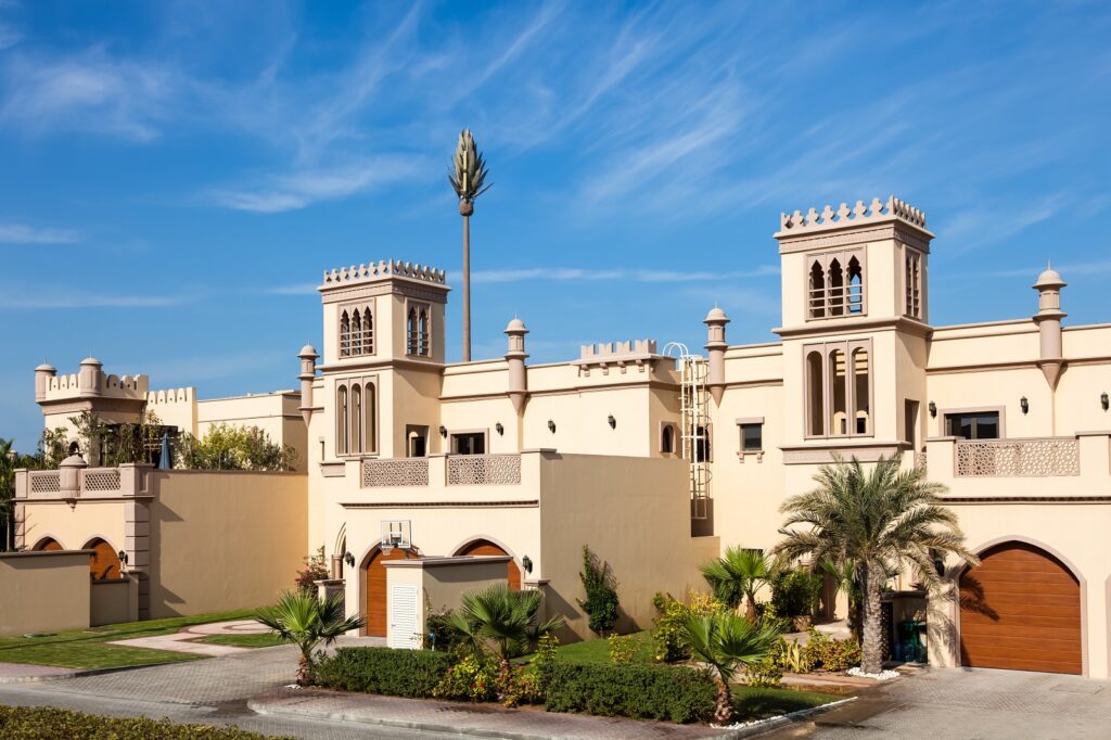 A Comprehensive Guide: How to Buy a House in Dubai