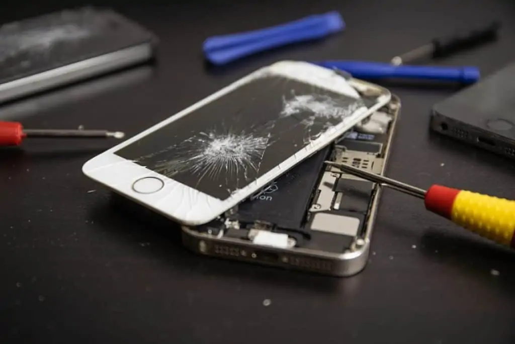 iphone repair shop in dubai