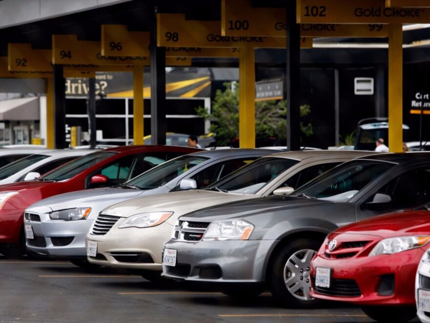 The Booming Economy Car Rental Industry in Dubai