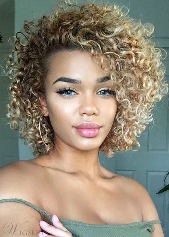 Curly Blonde Wigs