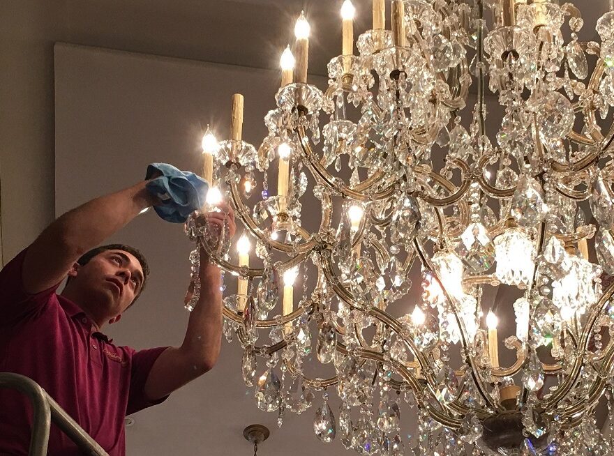 chandelier cleaning dubai