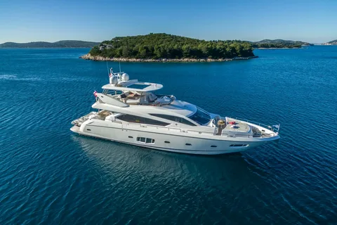 Luxury Yacht Rentals