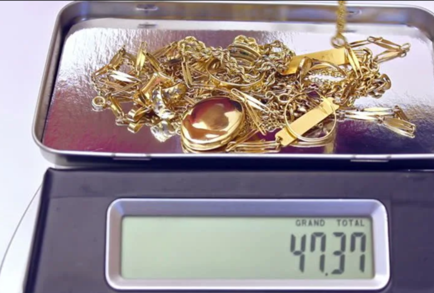 gold scale