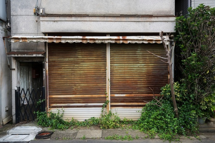 uk shopfront shutters