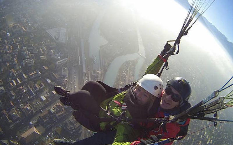 Dubai Sky Views Edge Walk