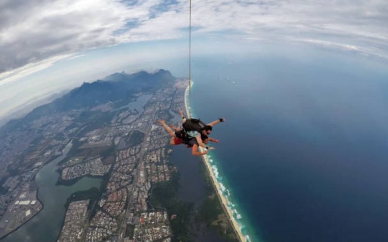 Dubai Sky Views Edge Walk