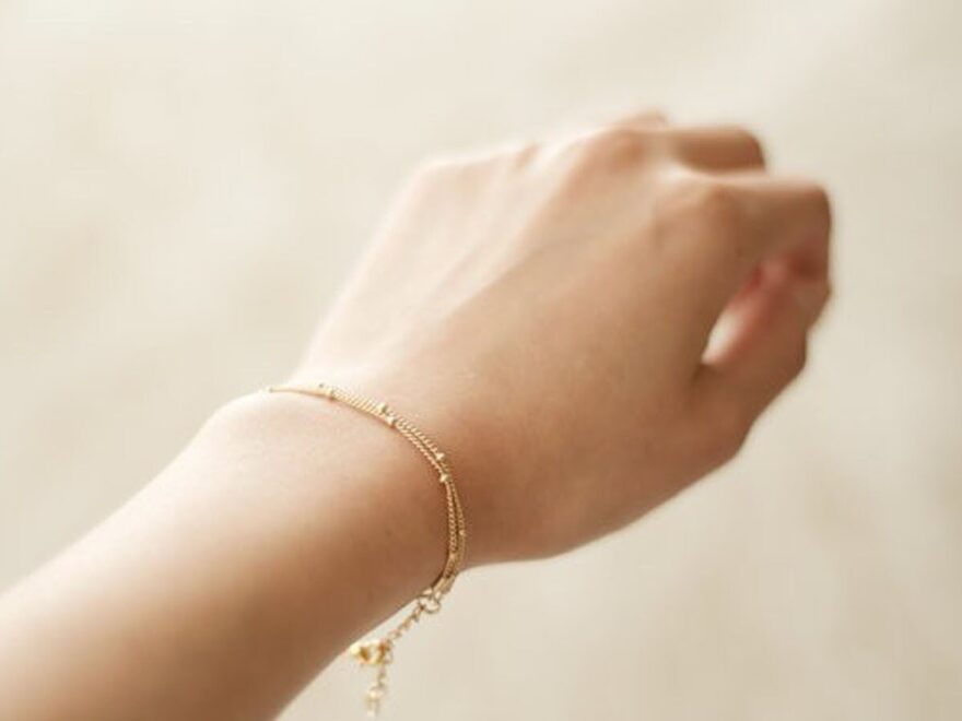 gold chain bracelet