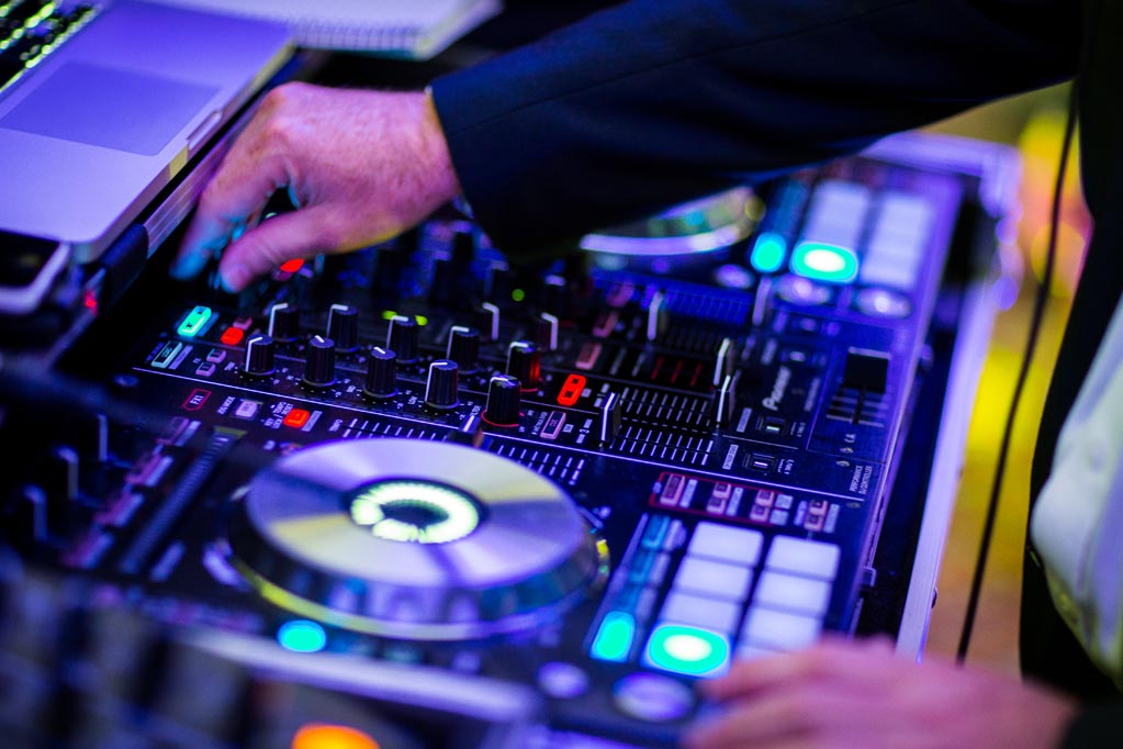 What Makes a Great DJ: Tips for Booking the Best Wedding DJ in Somerse