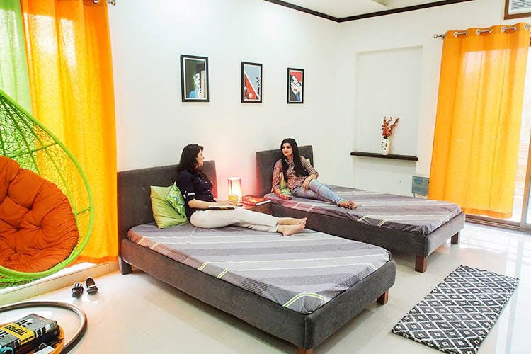 girls PG in Noida